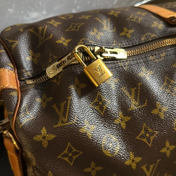Louis Vuitton Keepall Bandouliere 55 - Picture 5 of 8